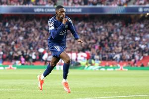 开云体育-登贝莱：我本可以更早复出但不想冒险 很高兴见到梅西等前队友